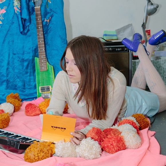 Meet your Posher, Niki 😺 - Picture 2 of 4